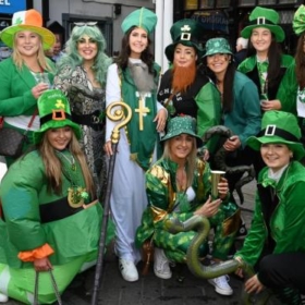 Feiring av Saint Patricks Day i Kilkenny Irland