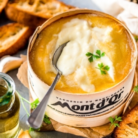 Dette drikker du til Mont d'Or